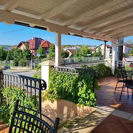 Taverna 1860 Rooms & Apartments Donja Zelina Luaran gambar