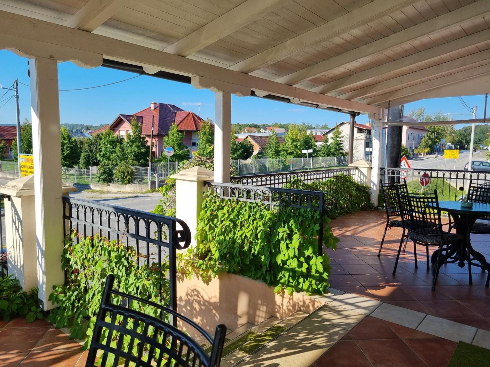 Taverna 1860 Rooms & Apartments Donja Zelina Luaran gambar